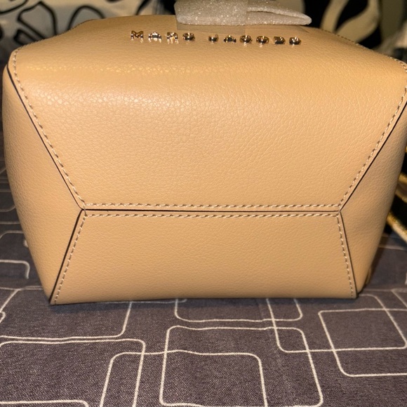 Marc Jacobs The Bucket Bag - Picture 7 of 7